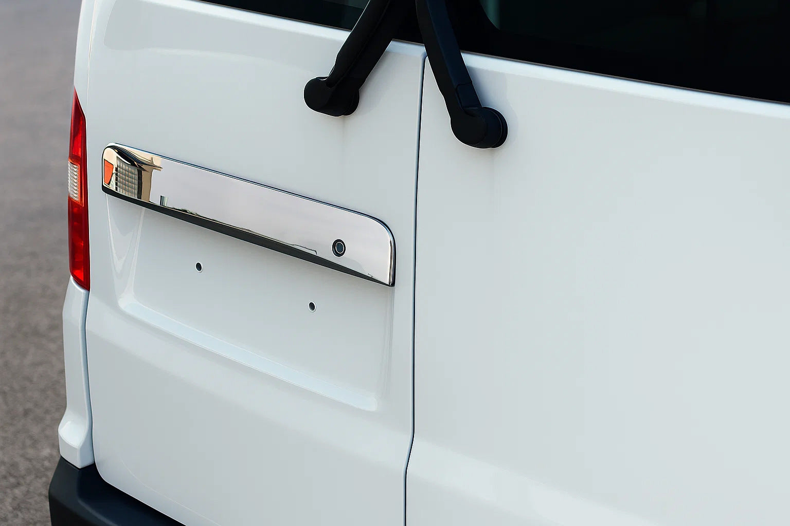 Chrome trim above license plate for swing doors (stainless steel) for Volkswagen T5 Transporter 2003-2010 - image 1