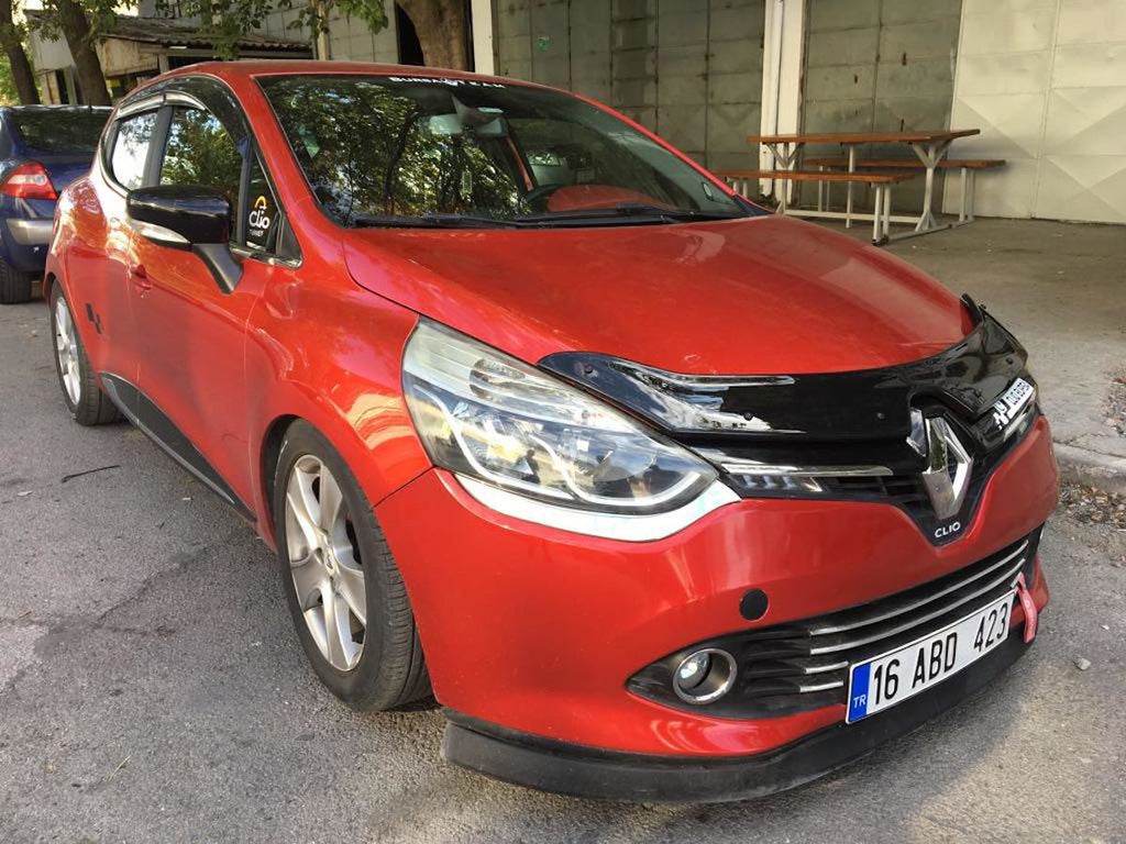 The hood deflector (EuroCap) for Renault Clio IV 2012-2019 - Reelken Auto