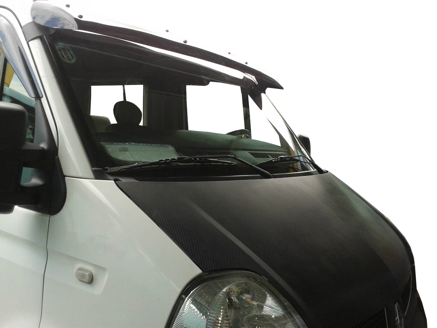 Windshield visor V1 (black gloss, 5mm) for Renault Master 1998-2010 - image 1