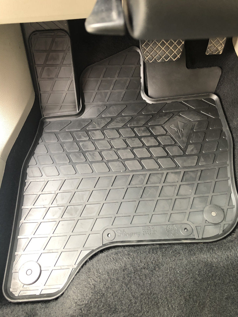 Rubber floor mats for E-Golf (4 pcs, Stingray Premium) for Volkswagen Golf 7/E-Golf 2012-2020 - image 1