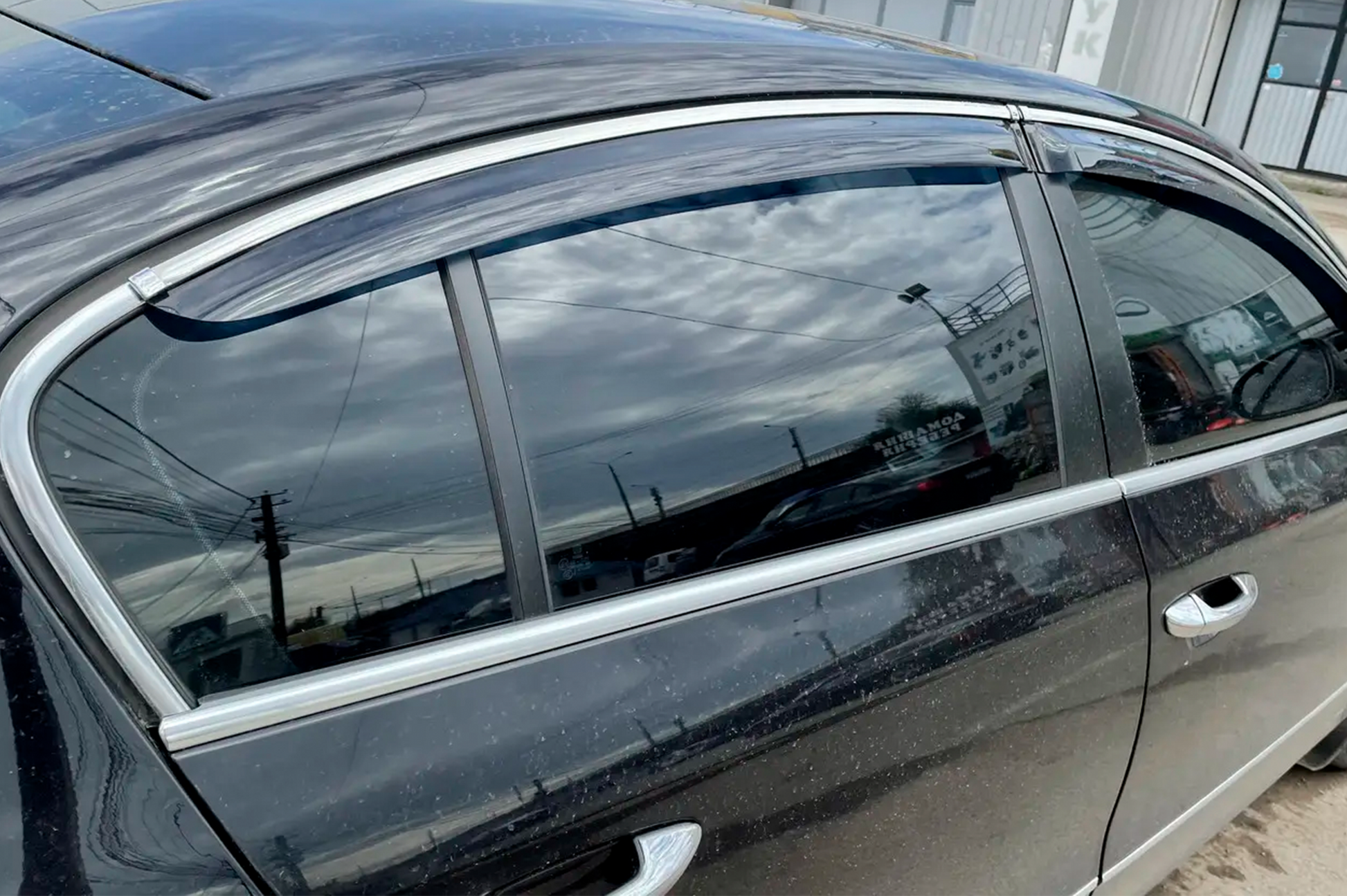 Window Deflectors with Chrome Trim SD (4 pcs, HIC) for Volkswagen Passat B6 2006-2012 - image 2