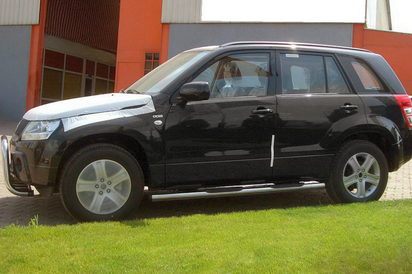 Side Bars (2 pcs, Stainless Steel) for Suzuki Grand Vitara 2005-2017 - image 1