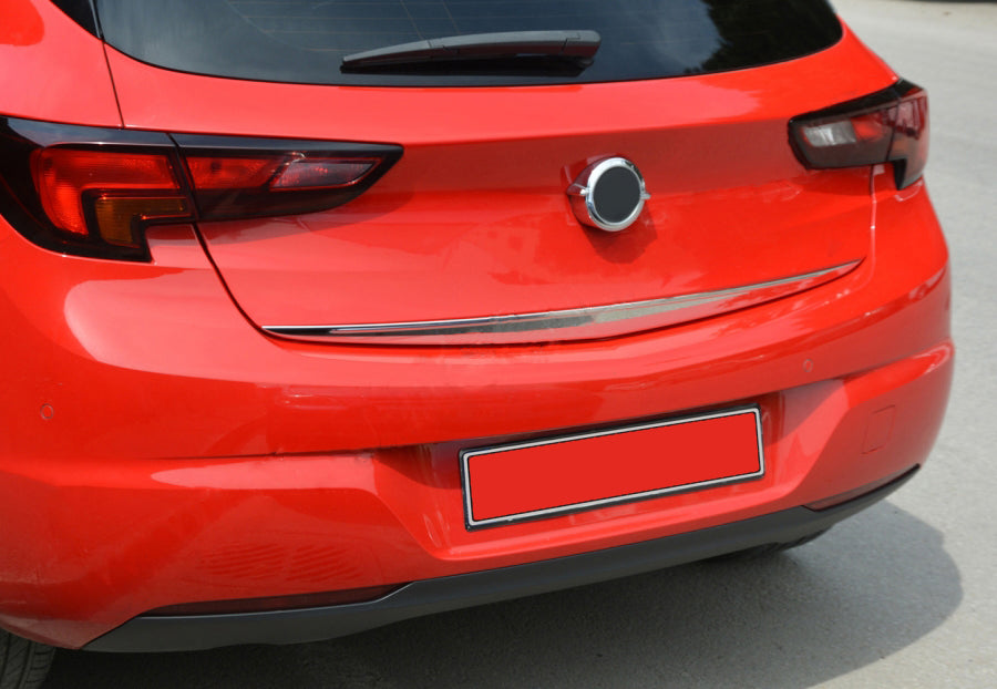 The lower edge of the trunk lid (HB, stainless steel) for Opel Astra K 2016-2021 - image 1