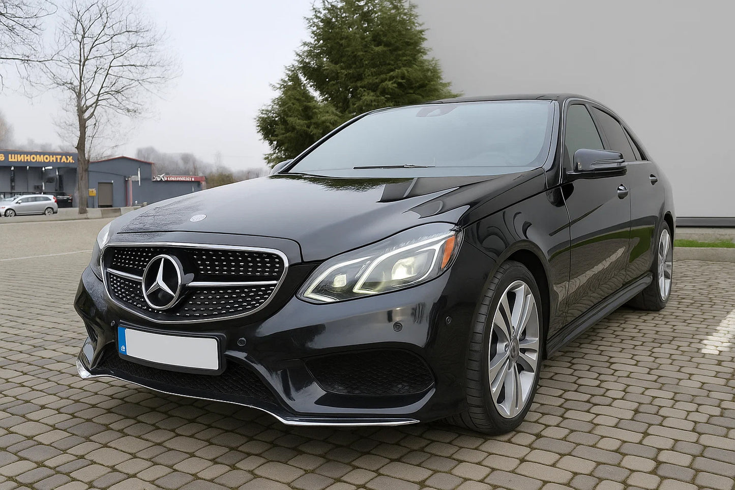 Front Grille Diamond Silver (for Avantgarde and AMG-Line, 2013-2016) for Mercedes E-сlass W212 2009-2016 - image 3