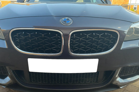 Diamond Black Kidney Grilles with Chrome Trim for BMW 5 Series F10/F11 2010–2016 - image 1