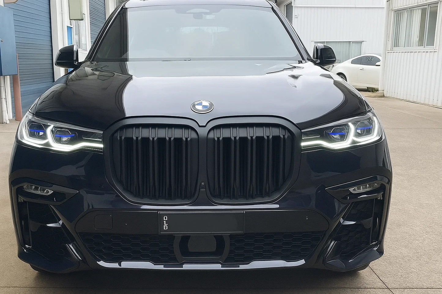 Kidney Grilles M-Look (2019-2022, Matte Black) for BMW X7 G07 2019- - image 1