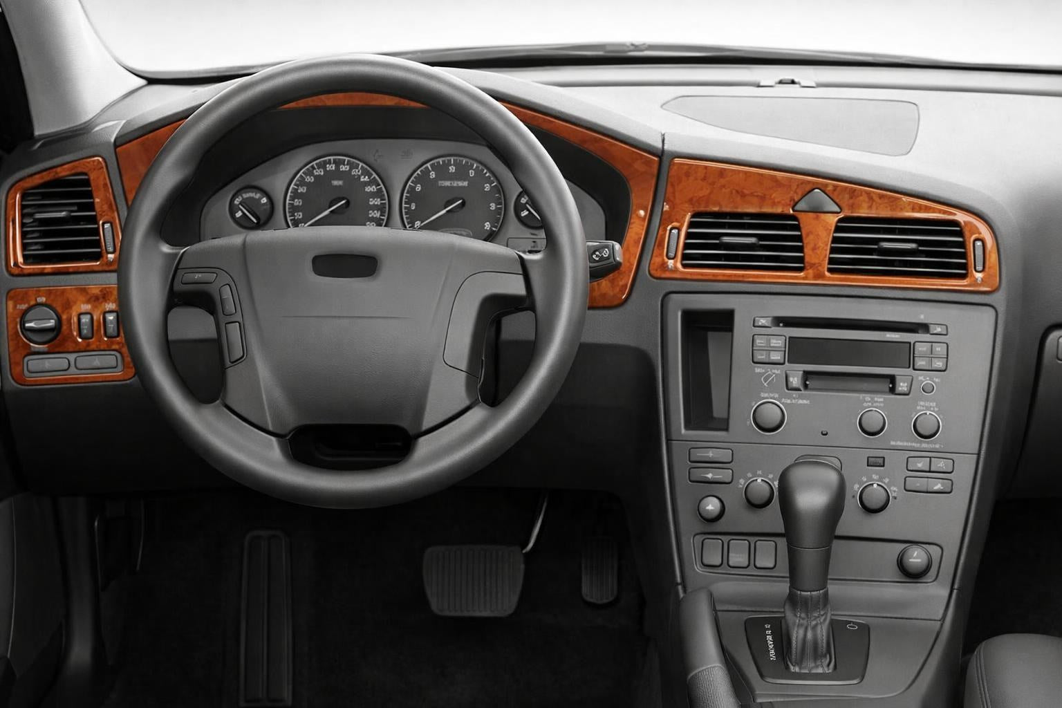 Dashboard Trim Covers (Main, 2005-2009) for Volvo S60 2000-2009 - image 1