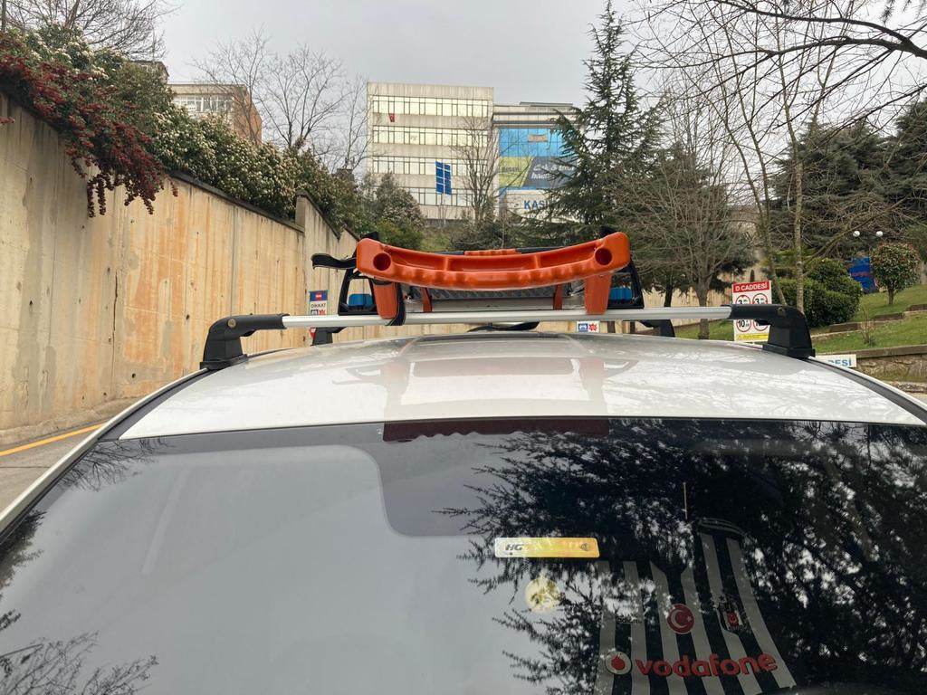 Fastening under the stairs (on transverse arcs) - Reelken Auto