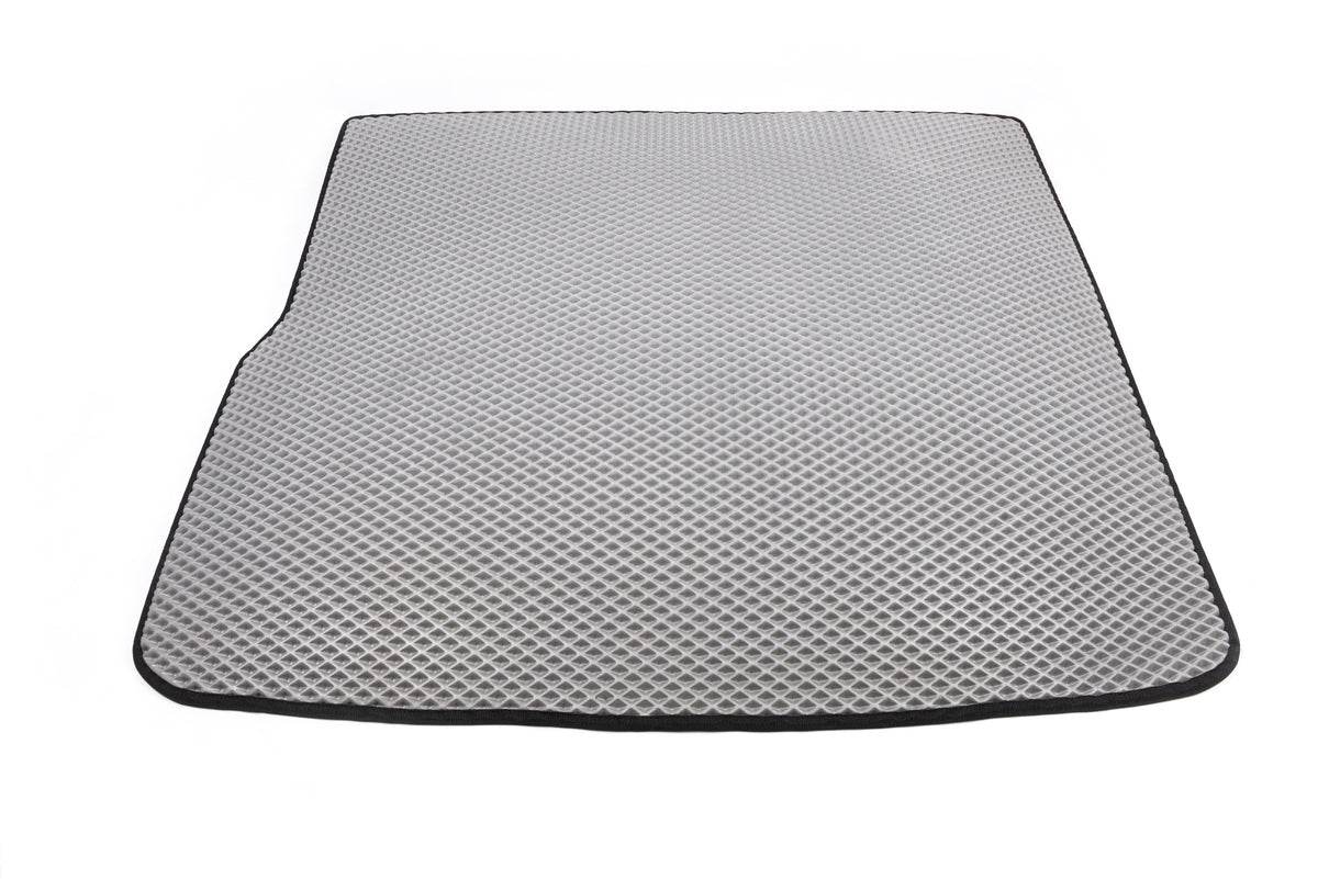 Trunk mat V2 (EVA, grey) for Volkswagen Touareg 2010-2018 - Reelken Auto