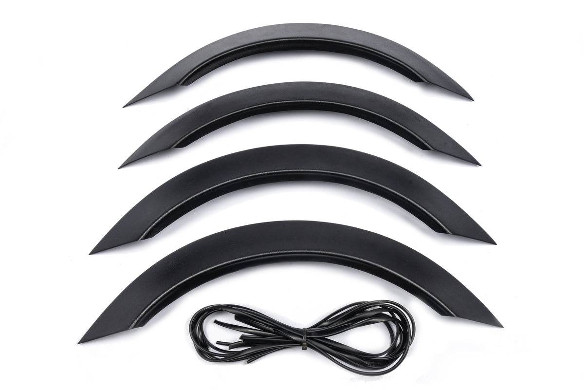 The pads on the arches (4 pieces, black) for Volkswagen Passat B4 1993-1996 - Reelken Auto