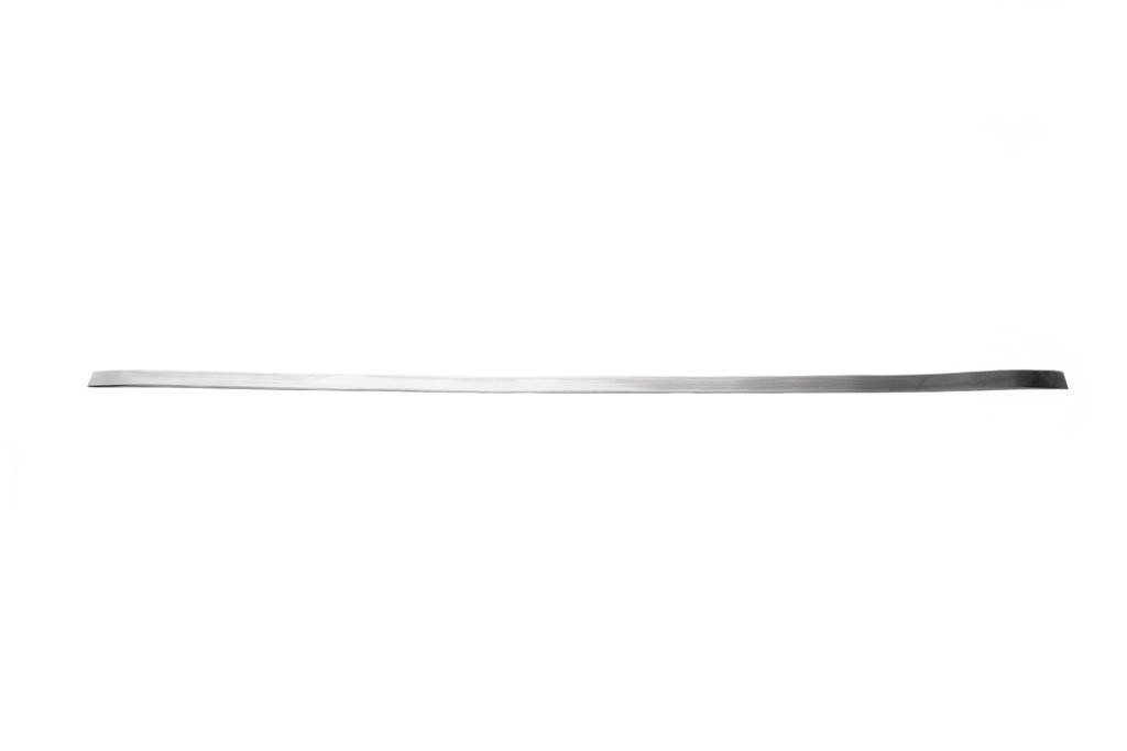 The edge of the trunk (stainless steel). for Land Rover Discovery IV - Reelken Auto