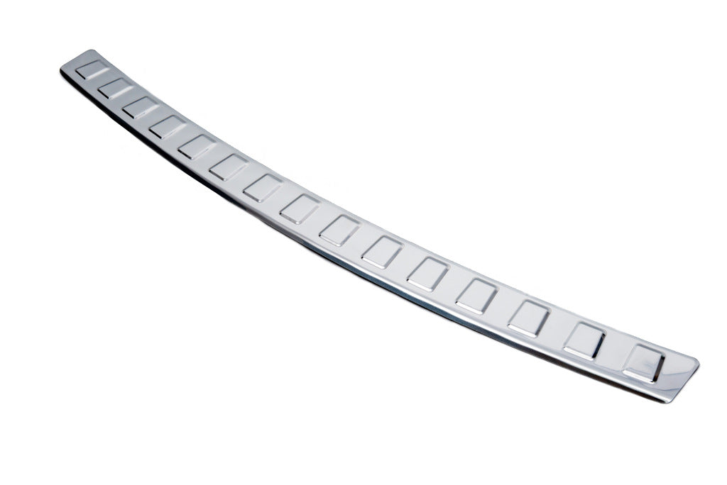 Rear Bumper Protector Carmos Stainless Steel for Volkswagen Golf 5 2003-2009 - image 4