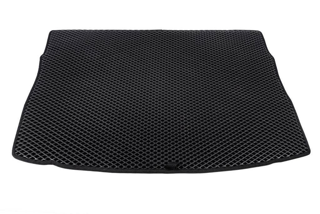 Trunk mat (HB, EVA, black) for Volkswagen Golf 7/E-Golf - Reelken Auto