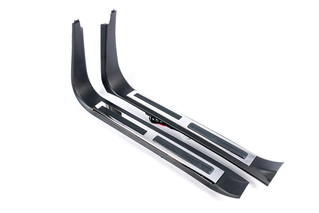 Plastic illuminated door sills (black) for Toyota Land Cruiser 200 2007-2021 - image 2