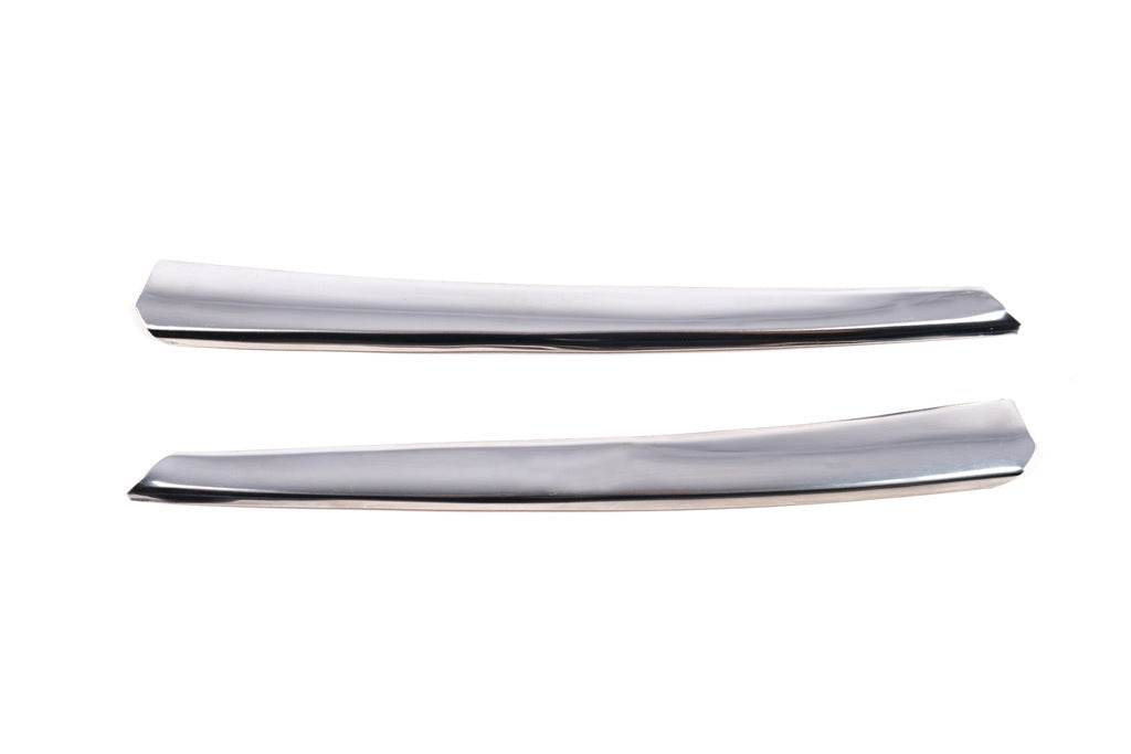 Pads on the radiator grill (2017-2019, stainless.) for Toyota Corolla 2013-2019 - Reelken Auto