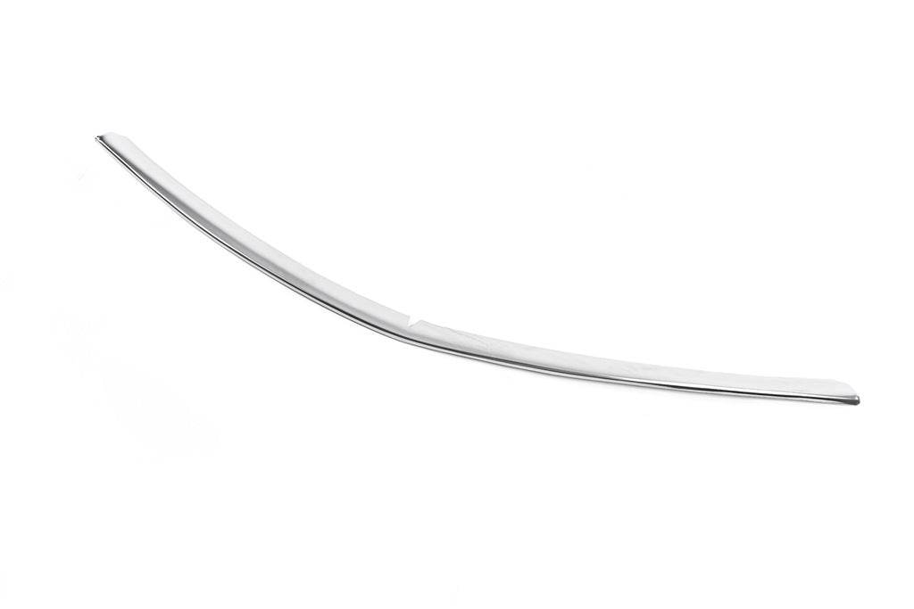 Overlay on the radiator grille (2013-2016, stainless steel) for Toyota Corolla 2013-2019 - Reelken Auto