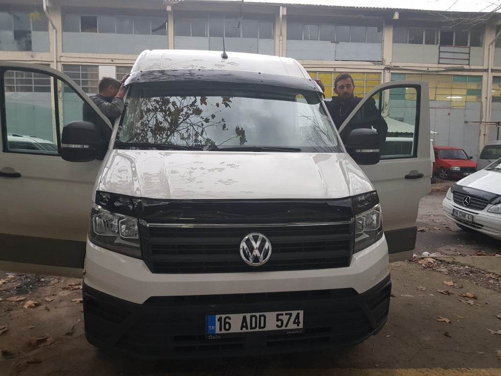 Windshield deflector (black gloss, 5mm) for Volkswagen Crafter 2016- - Reelken Auto