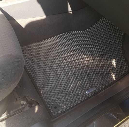 EVA Floor Mats (2 Rows, Black) for Ford Galaxy 1995-2006 - image 1