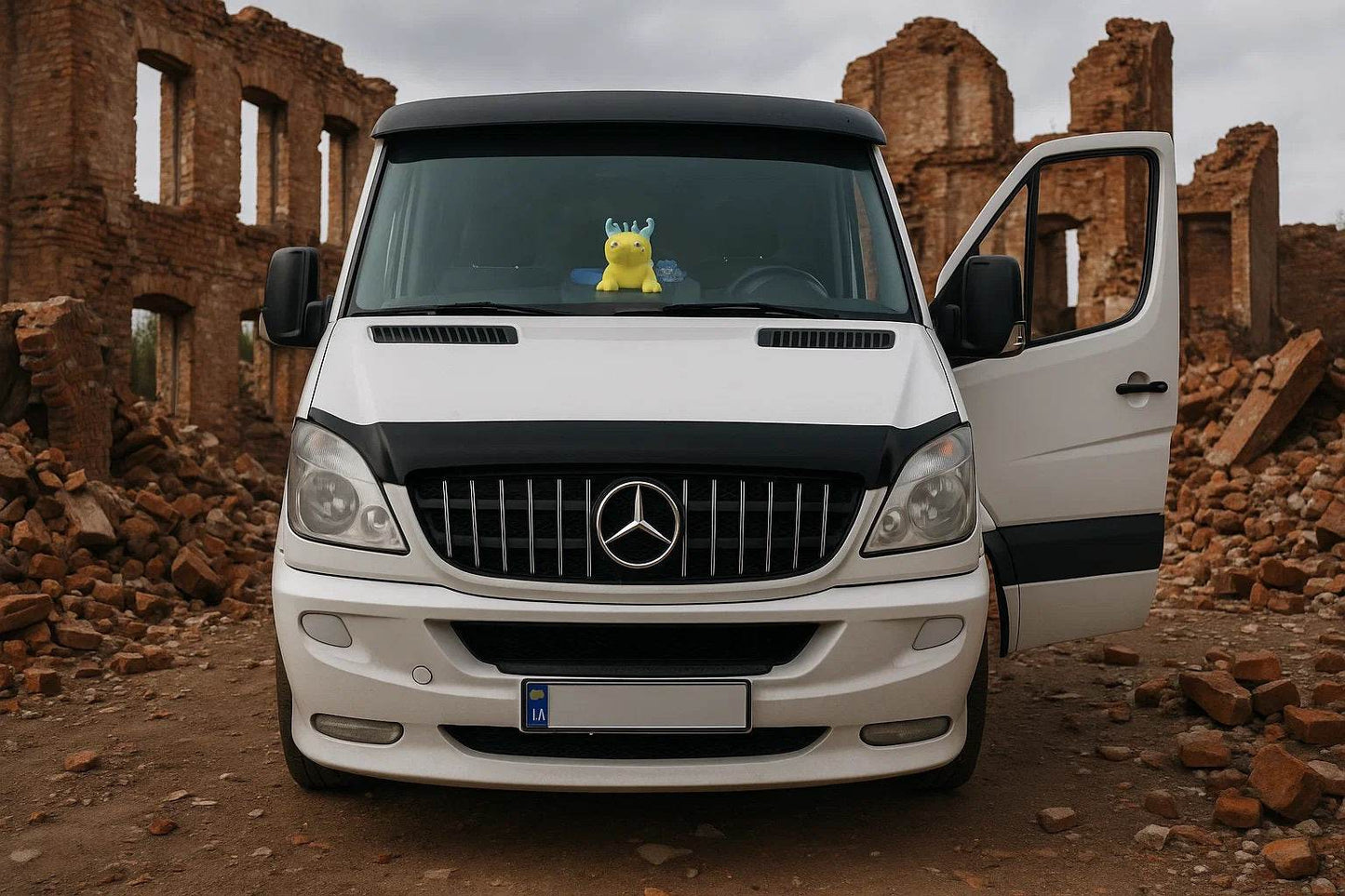 GT Panamericana Chrome Front Grille (2006-2013) for Mercedes Sprinter W906 2006-2018 - Reelken Auto