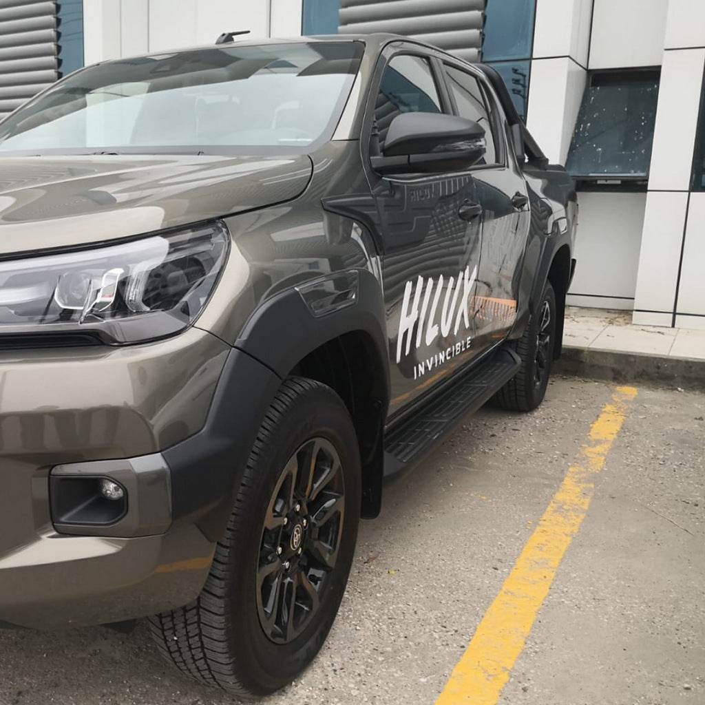 Molding on the top of the door (4 pcs, ABS) for Toyota Hilux 2015↗ - Reelken Auto