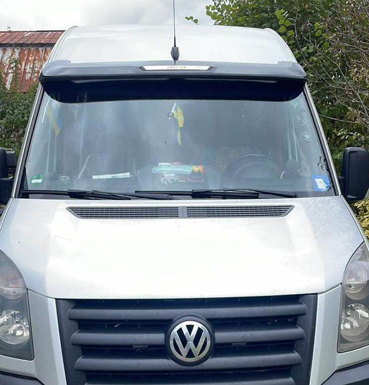 Windshield deflector V1 (for painting, for glue) for Volkswagen Crafter 2006-2016 - Reelken Auto