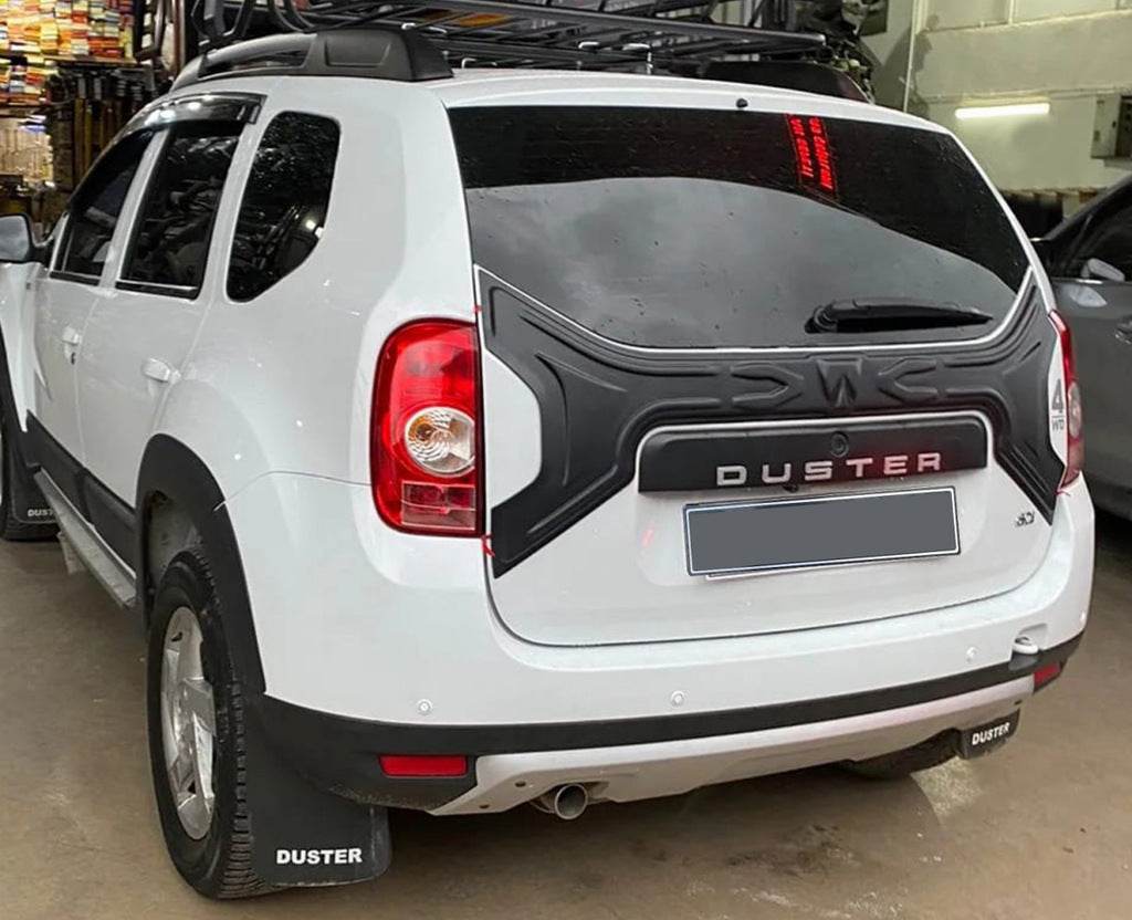 Plastic overlay on the trunk lid for Dacia Duster 2008-2018 - Reelken Auto