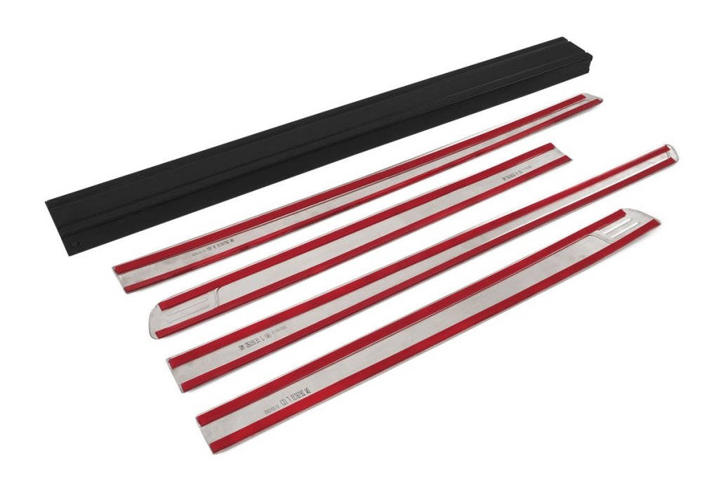 Stainless Steel Door Moldings (4 pcs) for Nissan Navara/NP300 2016- - image 6