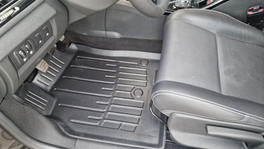 Stingray 3D Rubber Floor Mats (5 pcs, Polyurethane) for Renault Megane III 2009-2016 - image 1