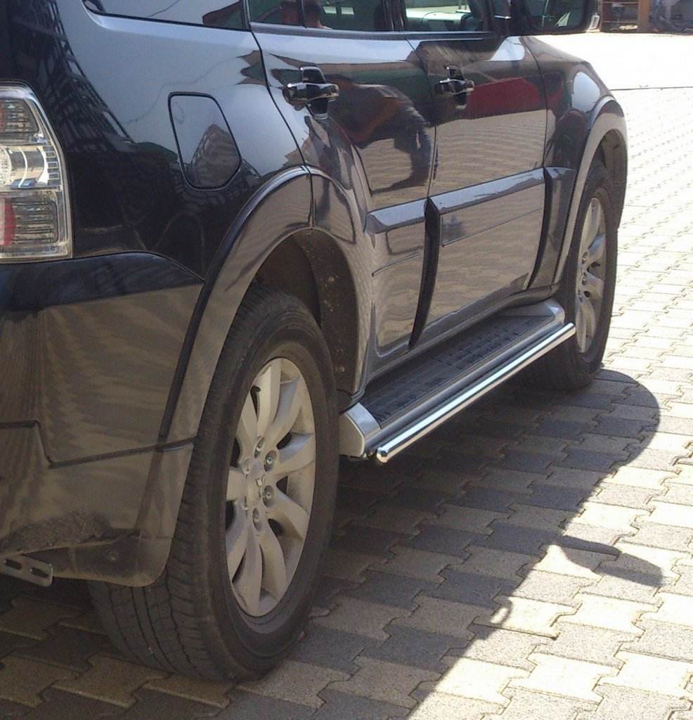 The side tube (2 PCs., stainless.) for Mitsubishi Pajero Wagon IV - Reelken Auto