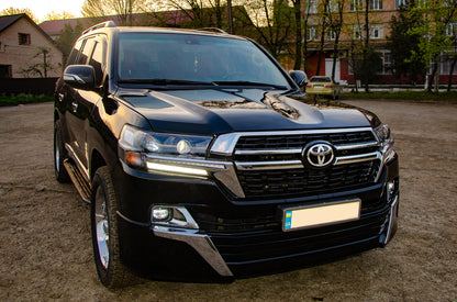 Facelift conversion kit from LC200 2008-2015 to 2021 Executive for Toyota Land Cruiser 200 2007-2021 - image 1