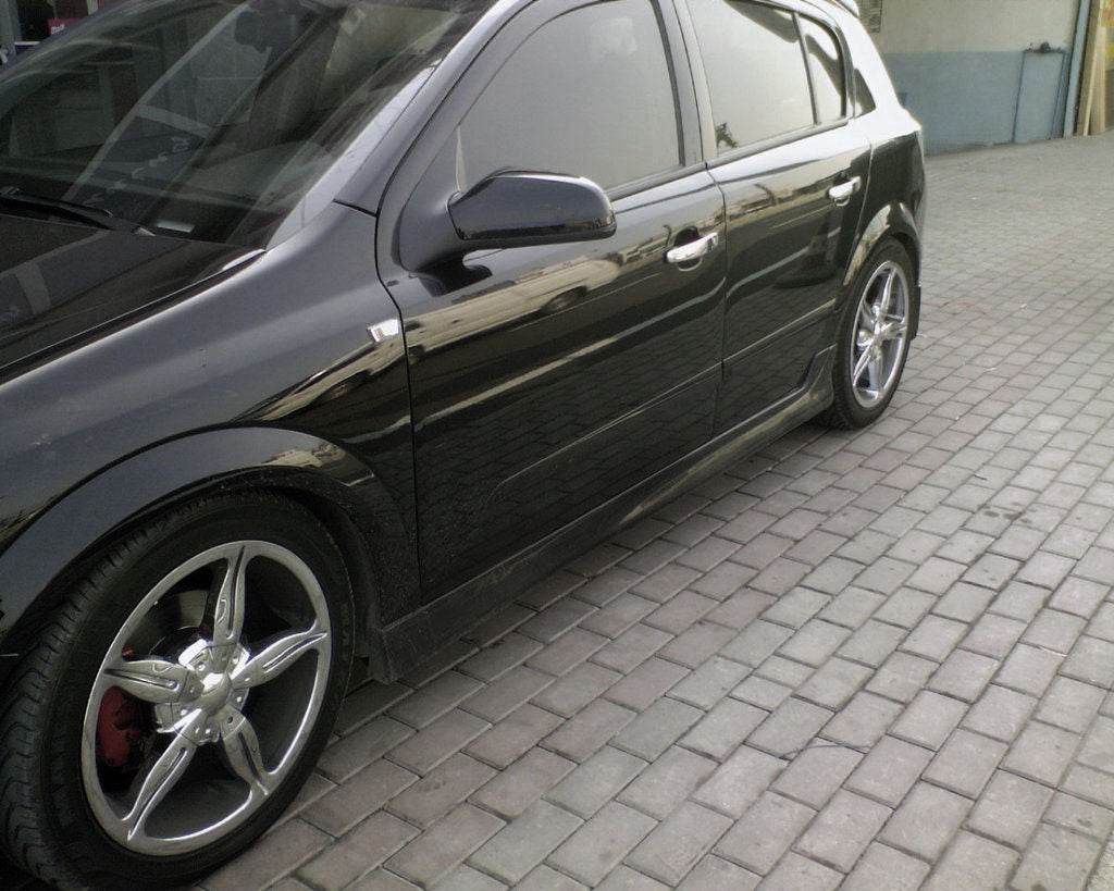 Side skirts HB (for painting) for Opel Astra H 2004-2013 - Reelken Auto