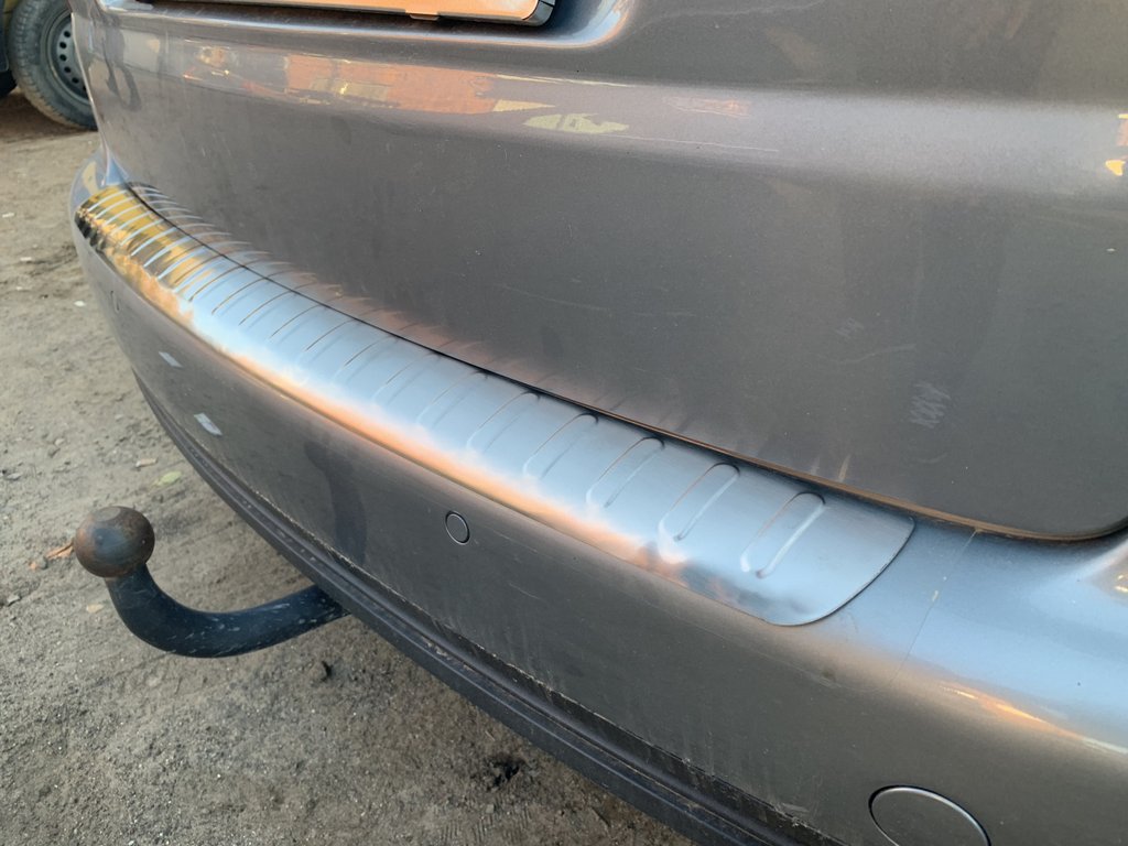 Rear Bumper Protector Carmos Stainless Steel for Volkswagen Touran 2003-2010 - image 2