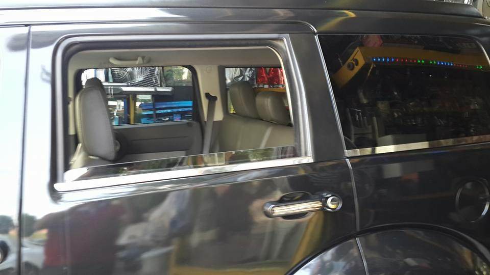 Smoked glass (stainless) for Dodge Nitro 2007↗ - Reelken Auto