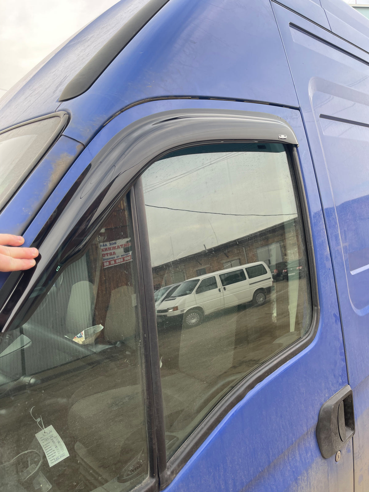 Window Deflectors (2 pcs, HIC) for Iveco Daily 2006-2014 - image 1