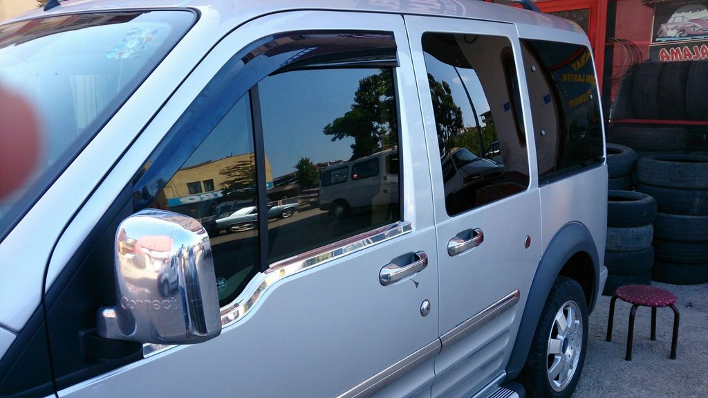 Exterior window trim (2 pcs, stainless steel) for Ford Connect 2002-2006 - image 2