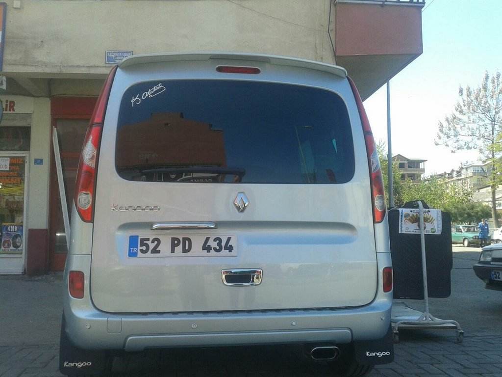 Cover of number (stainless) for Renault Kangoo 2008-2020 - Reelken Auto