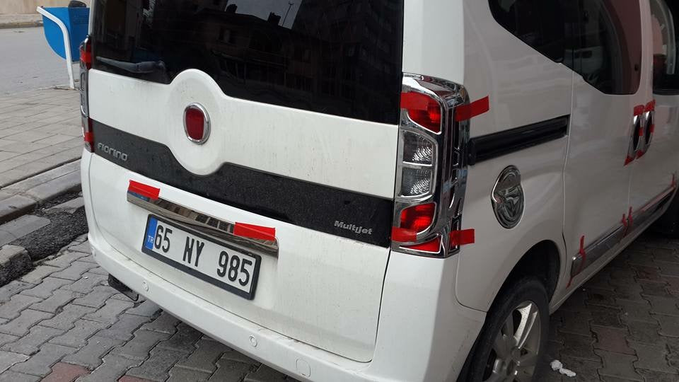 Chrome Tail Light Covers with Curve (2 pcs, plastic) for Fiat Fiorino/Qubo 2008-2024 - image 4