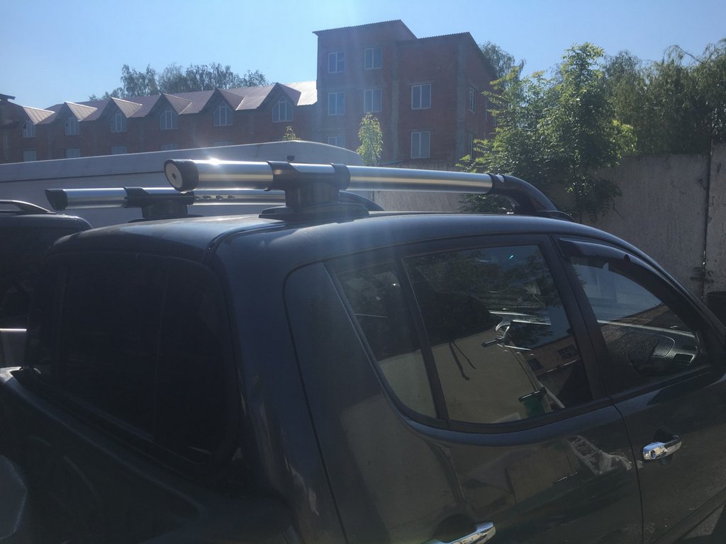 Black Roof Rails with Crossbars for Mitsubishi L200 2006-2015 - image 2