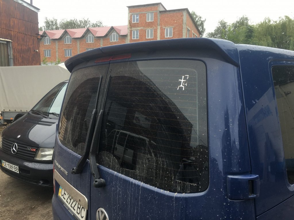 Anatomik rear door spoiler (primed for painting) for Volkswagen T5 Multivan 2003–2010 - image 6