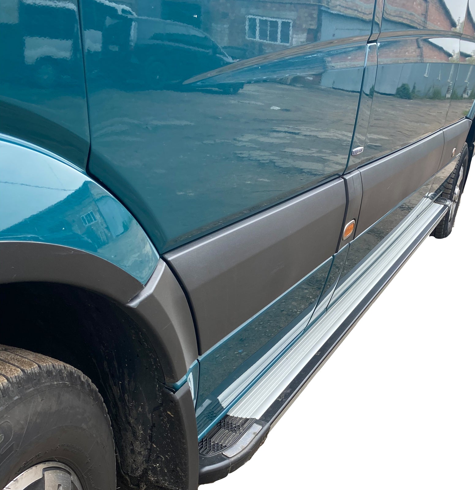 Side pad Rainbow (2 pieces, aluminum) for Volkswagen Crafter 2006-2016 - image 1