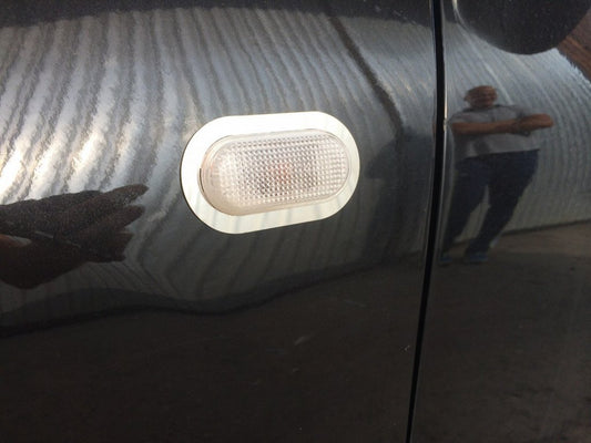 Turn Signal Trim (2 pcs, Stainless Steel) for Nissan Qashqai 2007-2010 - image 1