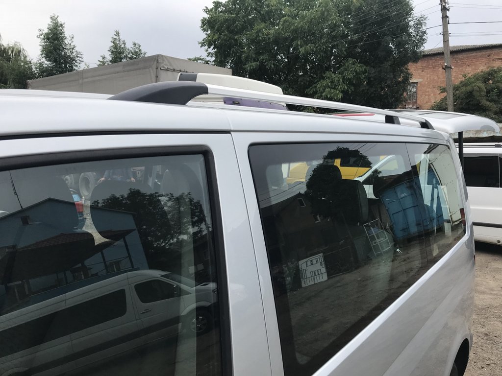 Chrome Roof Rails for Volkswagen T5 Multivan 2003–2010 - image 1