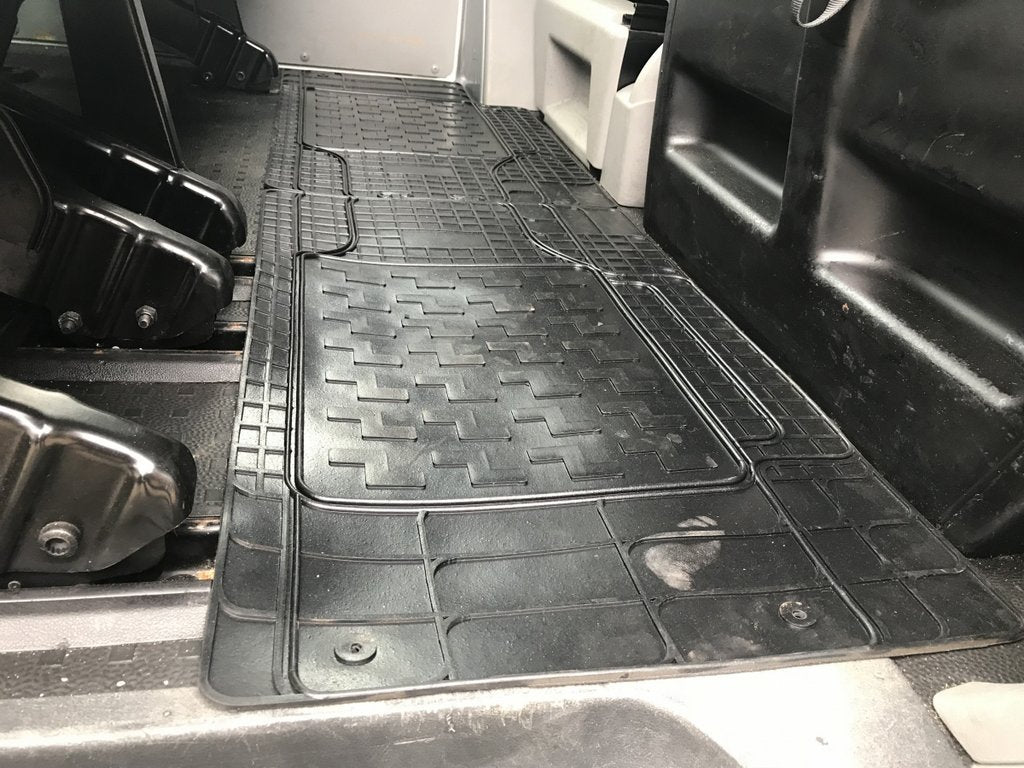 Rear Rubber Floor Mats (2 pcs, Polytep) for Volkswagen T5 Multivan 2003-2010 - image 1