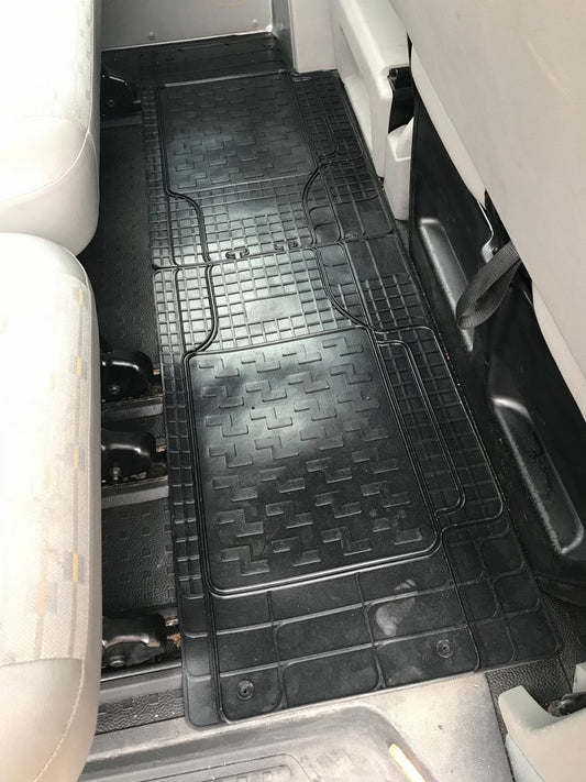 Rear Rubber Floor Mats (2 pcs, Polytep) for Volkswagen T5 Caravelle 2004-2010 - image 1