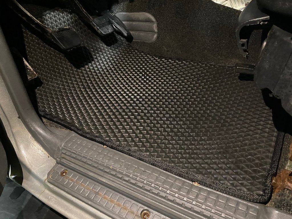 EVA mats (black) for Nissan Patrol Y60 1988-1997 - image 2