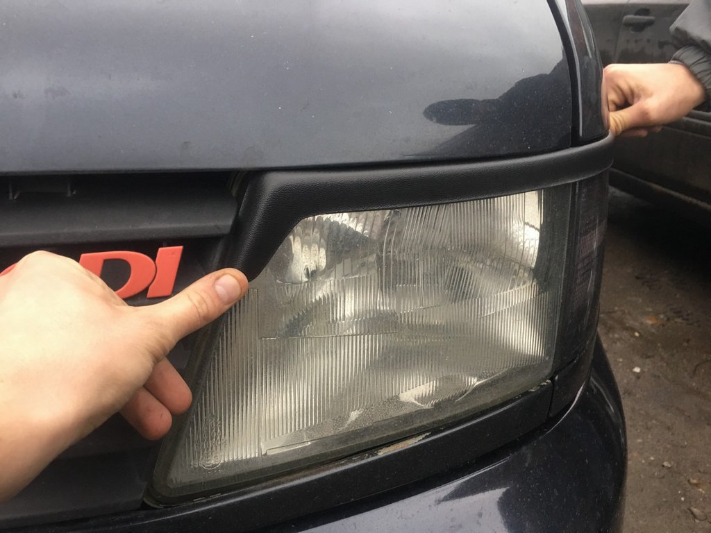 Headlight eyebrows (black) for Mercedes Vito W638 1996-2003 - image 3