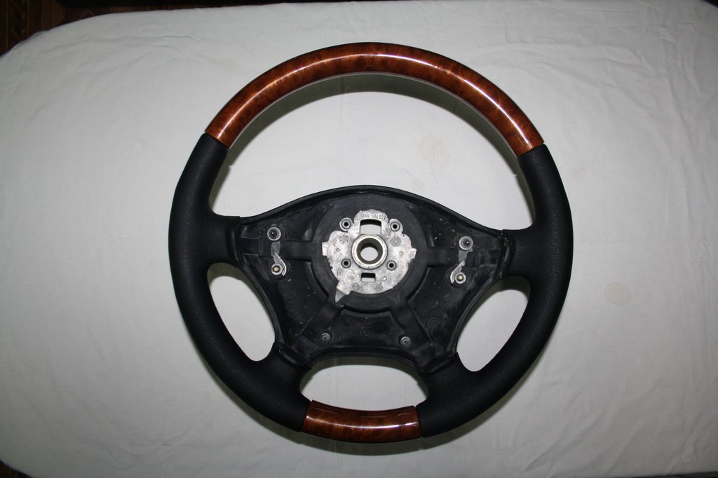 Steering Wheel (Leather ↗ Wood) for Mercedes Viano 2004-2014 - image 5
