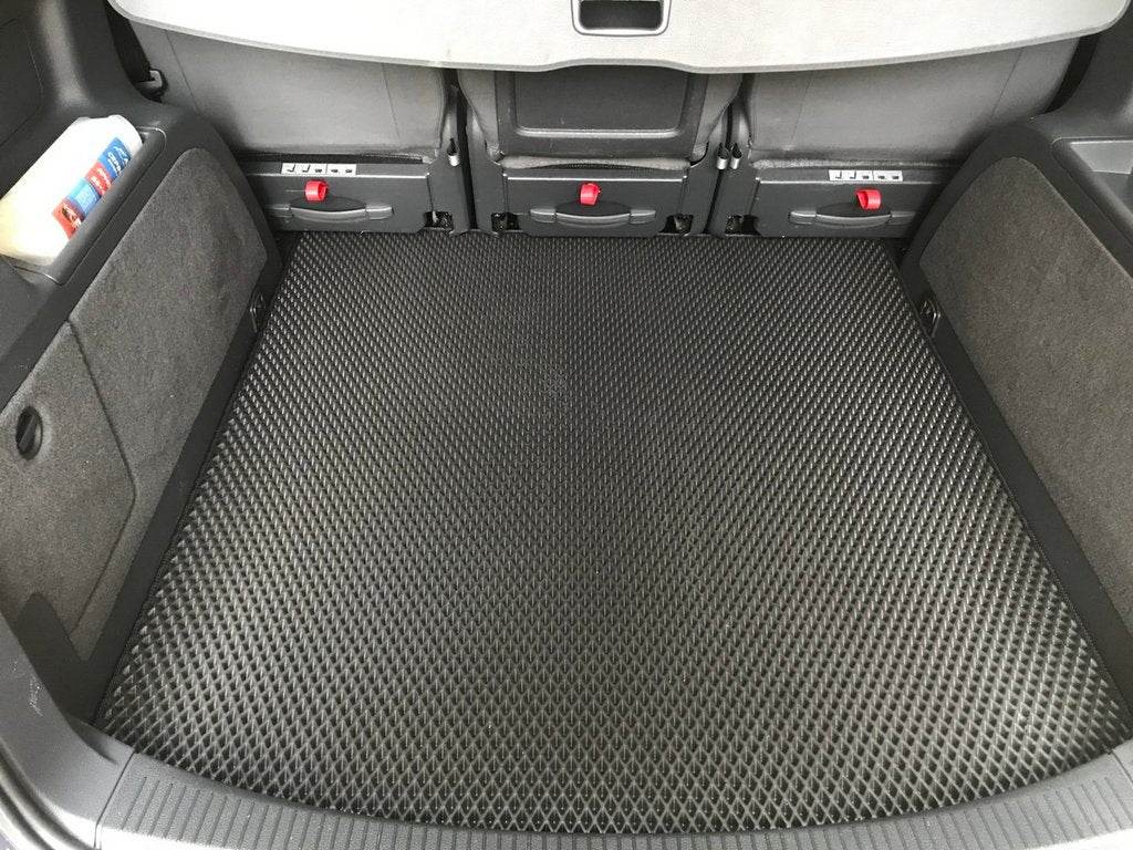 Trunk mat (EVA, 5 seats, black) for Volkswagen Touran 2003-2010 - Reelken Auto