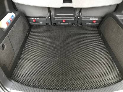 Trunk mat (EVA, 5 seats, black) for Volkswagen Touran 2010-2015 - image 1
