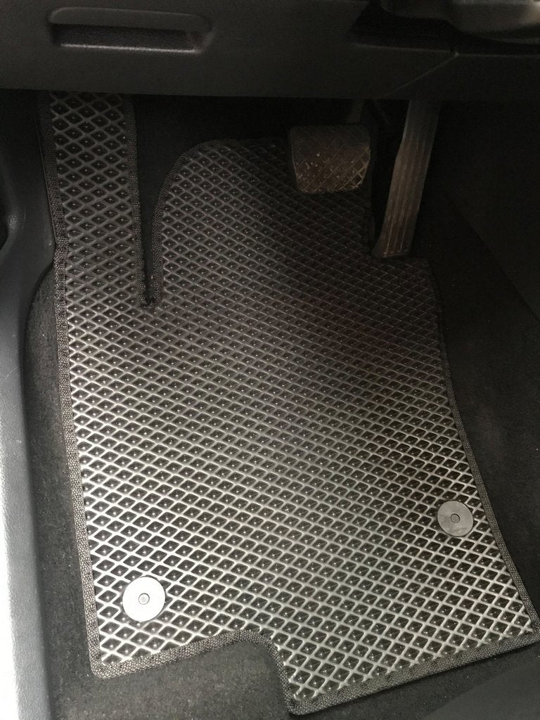 EVA Floor Mats (black) for Volkswagen Tiguan 2007-2016 - image 1